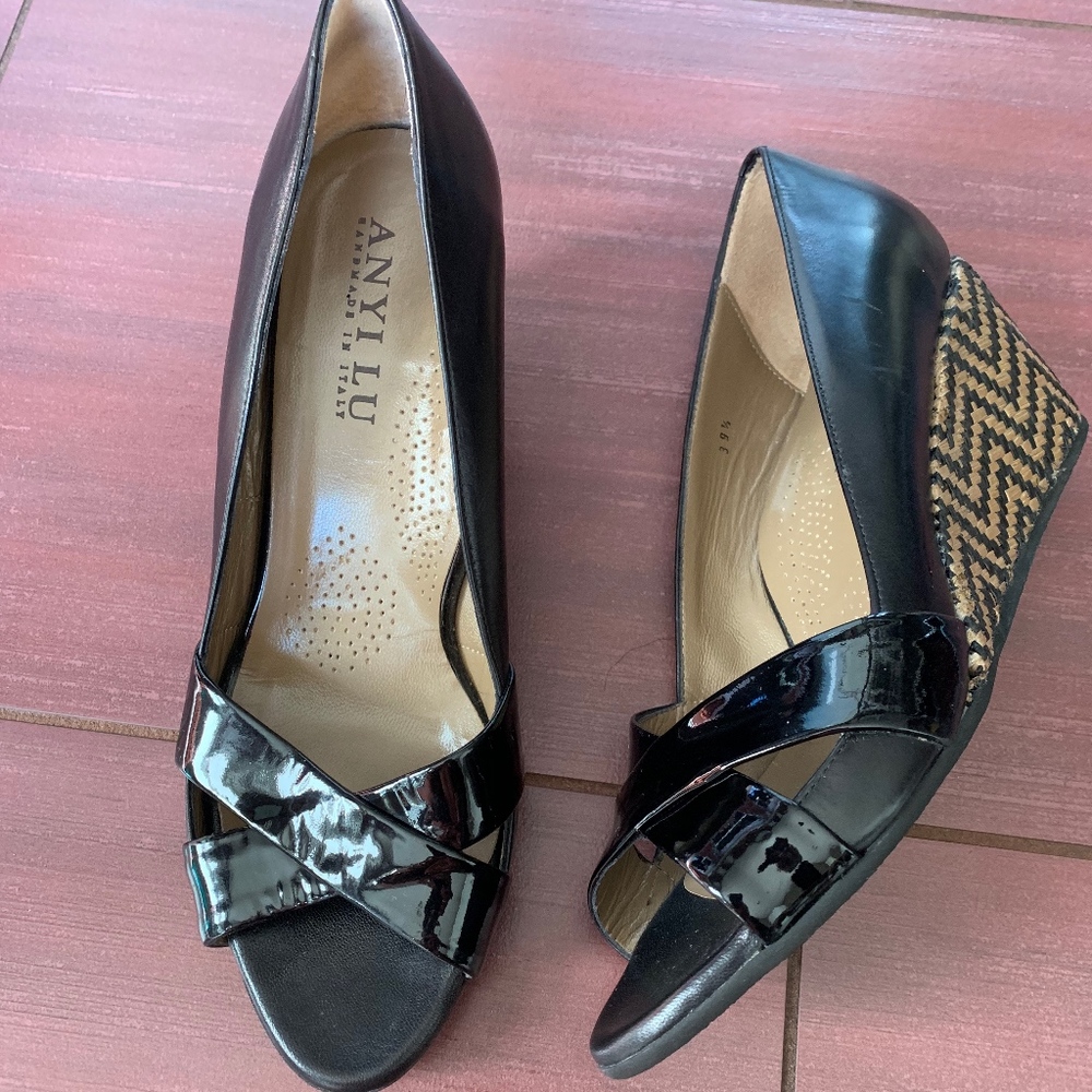 Anyi Lu Daphne wedge sandals
